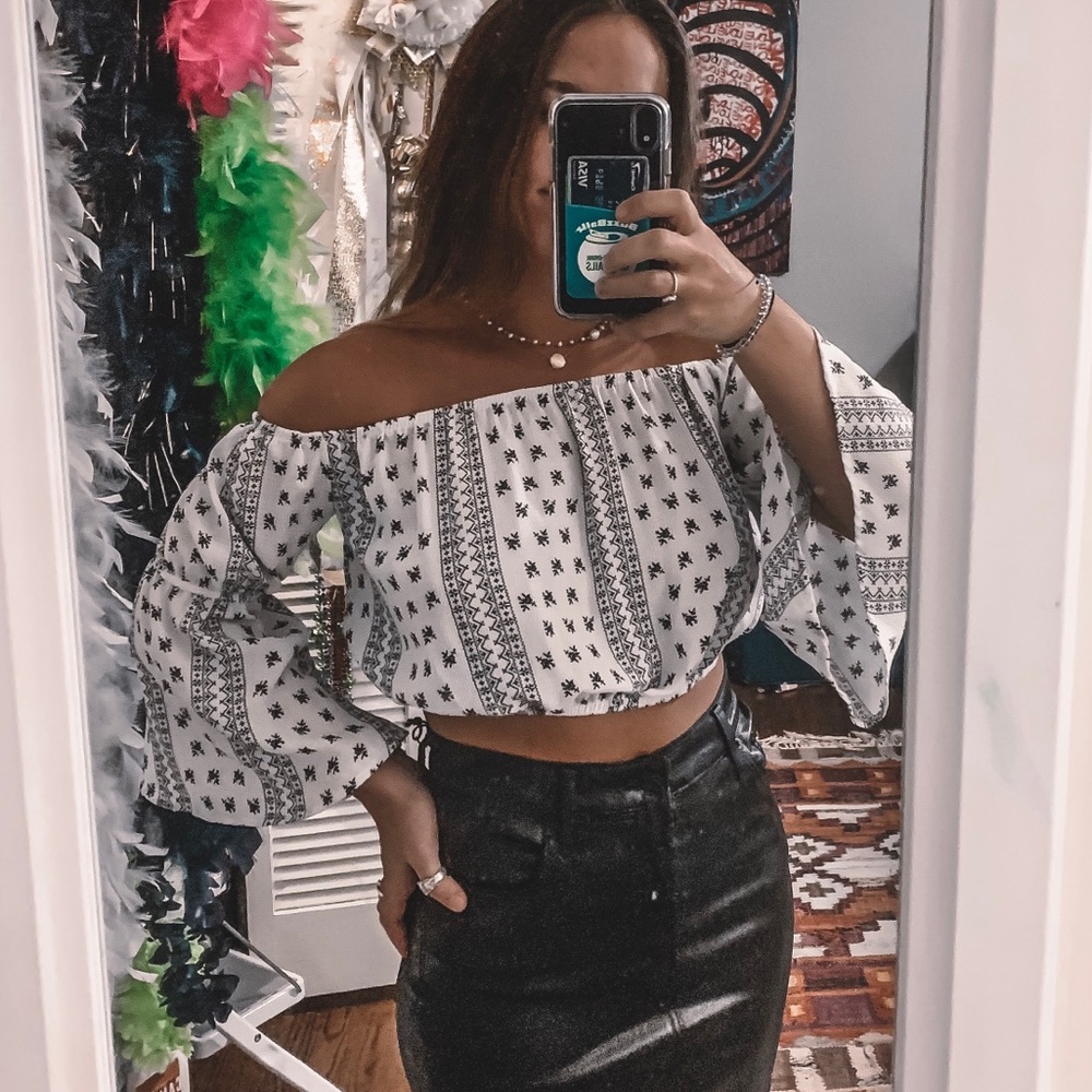 Black and White crop top